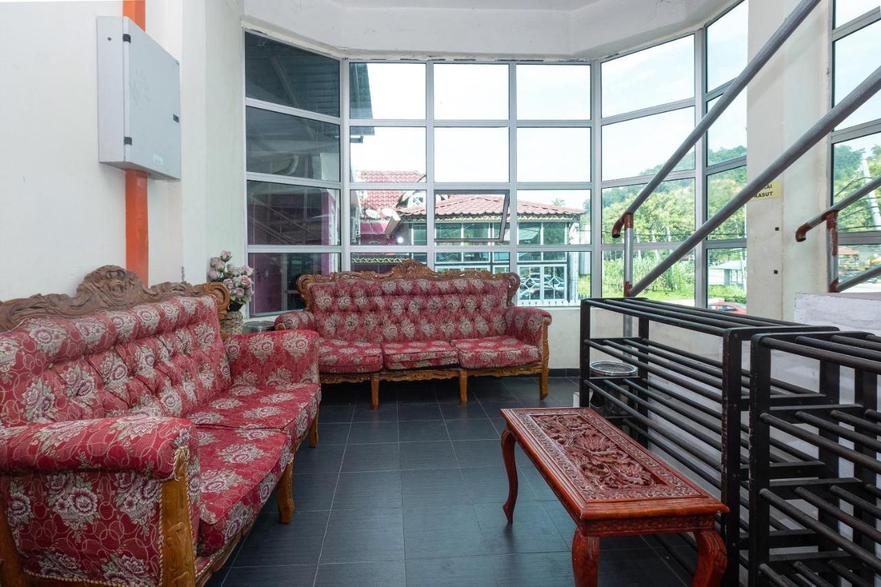 Oyo 89984 Noris Wang Homestay Lumut Dış mekan fotoğraf