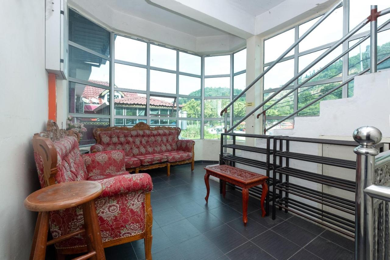 Oyo 89984 Noris Wang Homestay Lumut Dış mekan fotoğraf